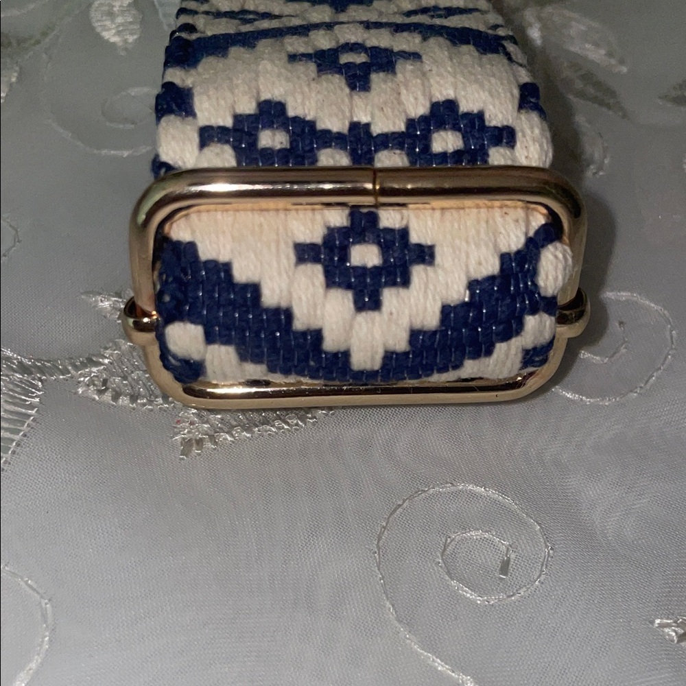 Navy and Cream Patterned Strap - Picture 3 of 3